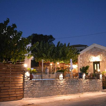 Villa Fontana Péri Kültér fotó