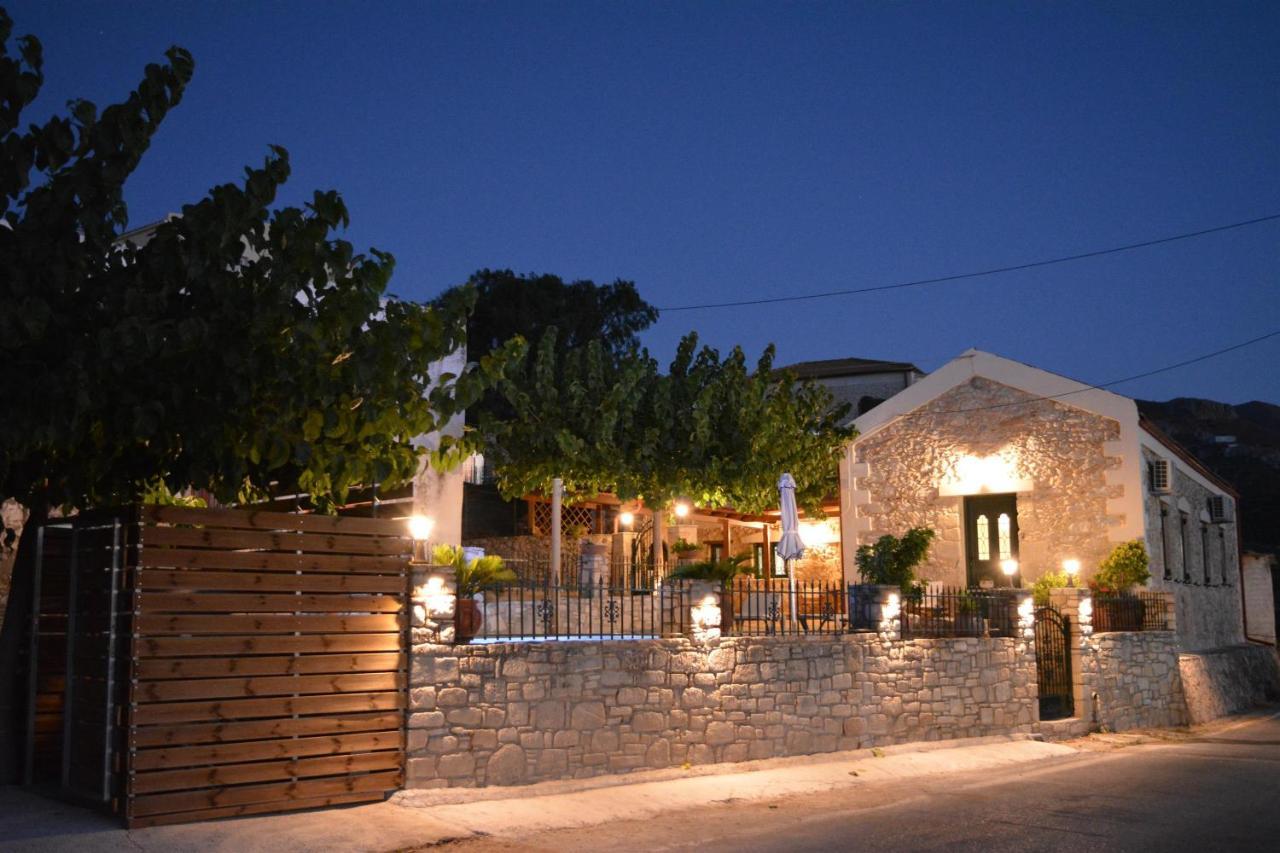 Villa Fontana Péri Kültér fotó